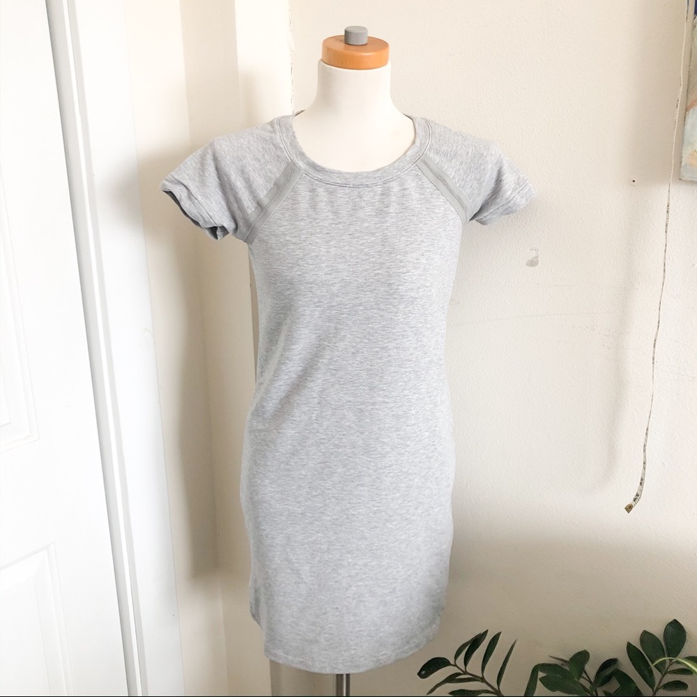 ATHLETA gray jersey short sleeve minidress